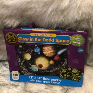 Glow in the dark Space Puzzle